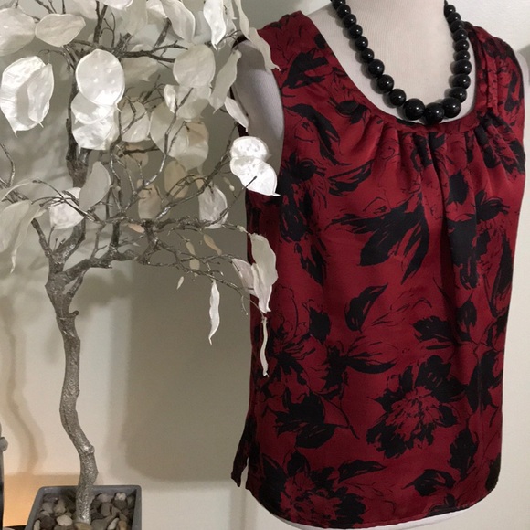 TALBOTS SLEEVELESS ELEGANT TOP - Picture 3 of 5